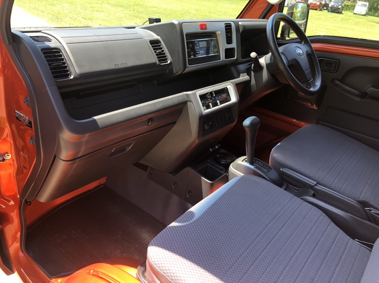 AUTOMATIC 2017 Subaru Sambar
